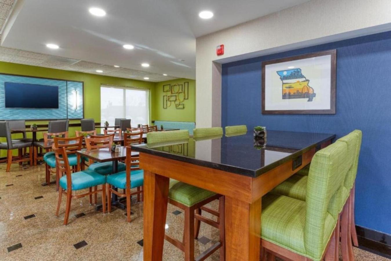Heritage Inn & Suites St Louis Fenton, Trademark By Wyndham Exterior foto