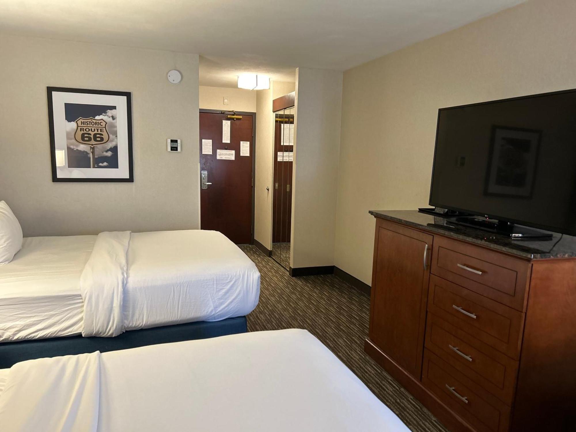 Heritage Inn & Suites St Louis Fenton, Trademark By Wyndham Exterior foto