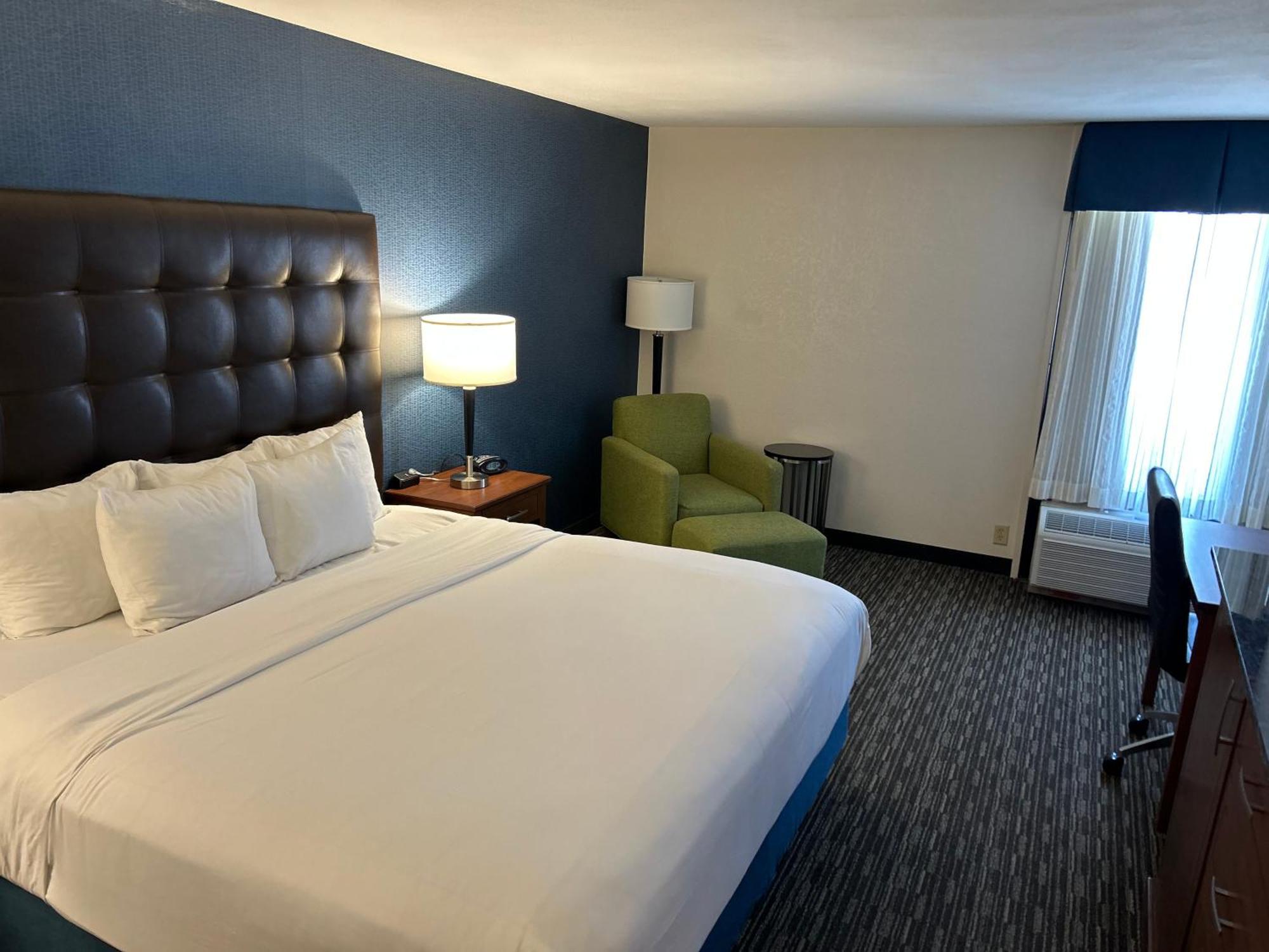 Heritage Inn & Suites St Louis Fenton, Trademark By Wyndham Exterior foto