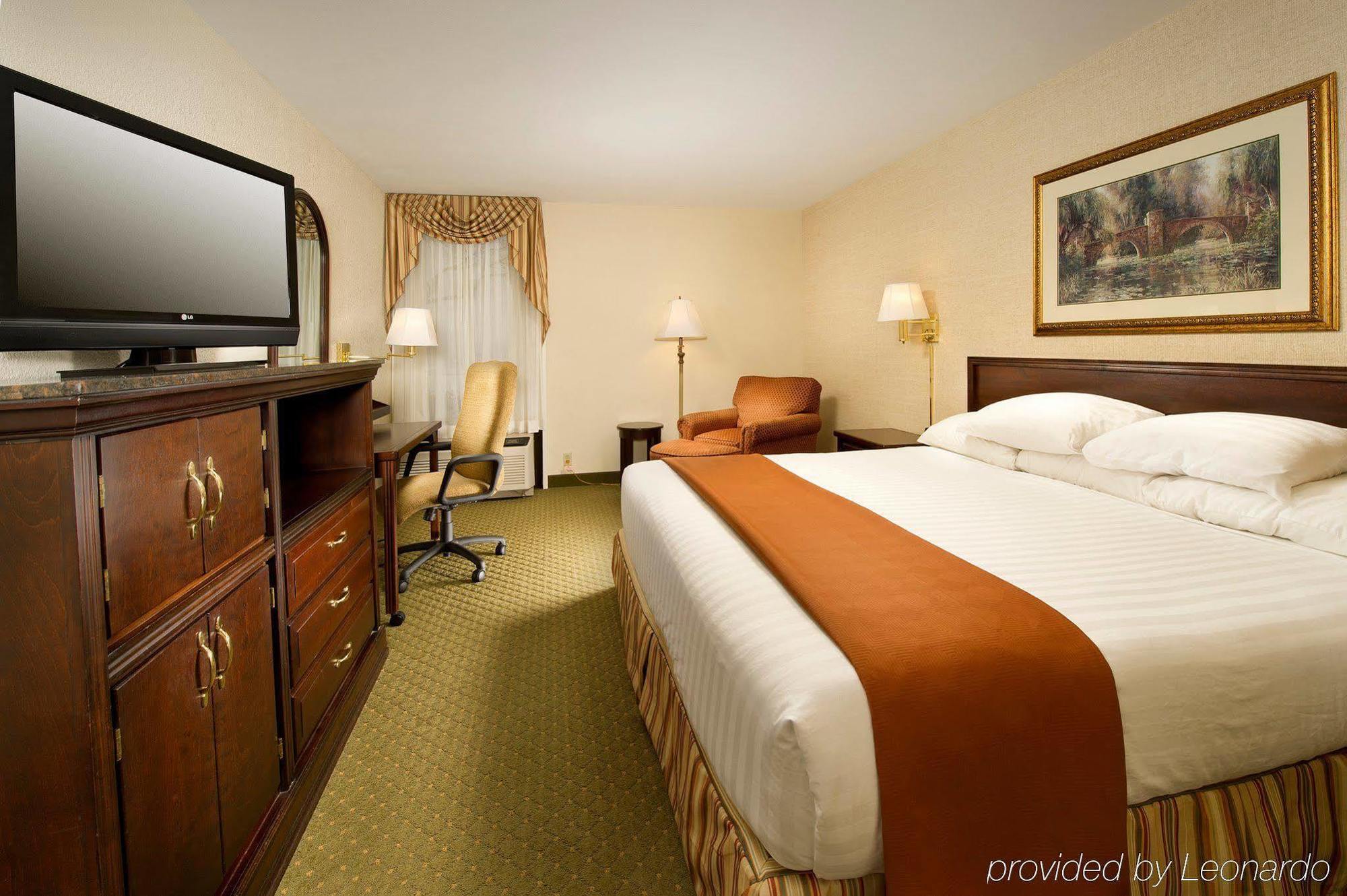 Heritage Inn & Suites St Louis Fenton, Trademark By Wyndham Exterior foto